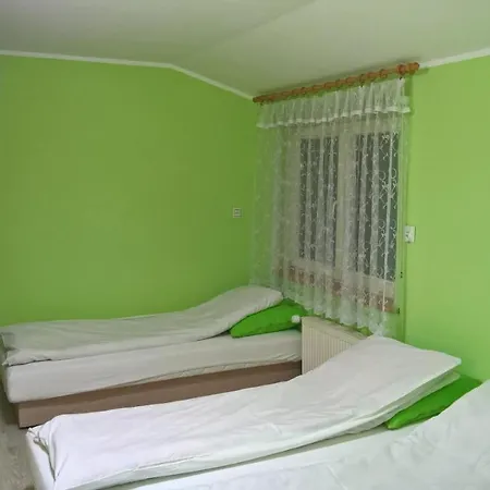 Na Przeleczy ファームステイ Poreba (Klodzko)