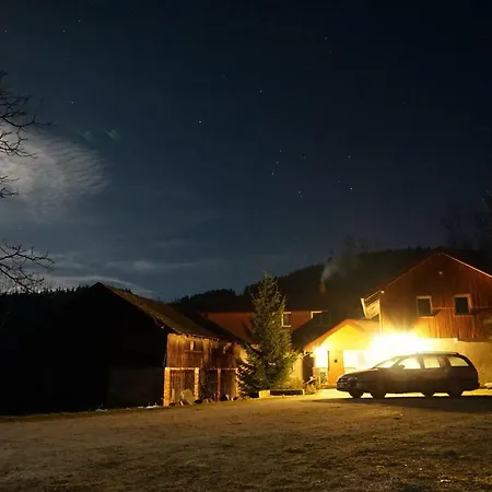 Na Przeleczy ファームステイ *